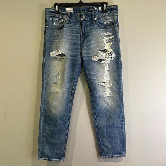 GAP Light Wash‎ Distressed Boyfriend Jeans (27) - Picture 2 of 7